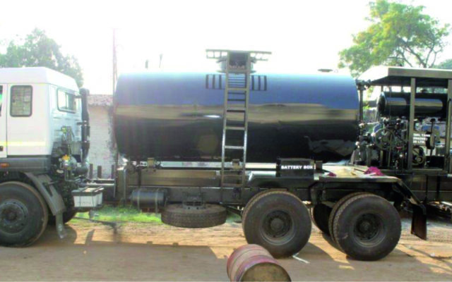 Best Bitumen Pressure Distributor By Accel Infratech India